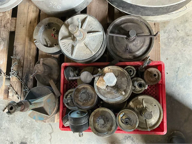 Lot rioolafsluiters diverse maten aannemersmateriaal (25x) - afbeelding 6 van  11