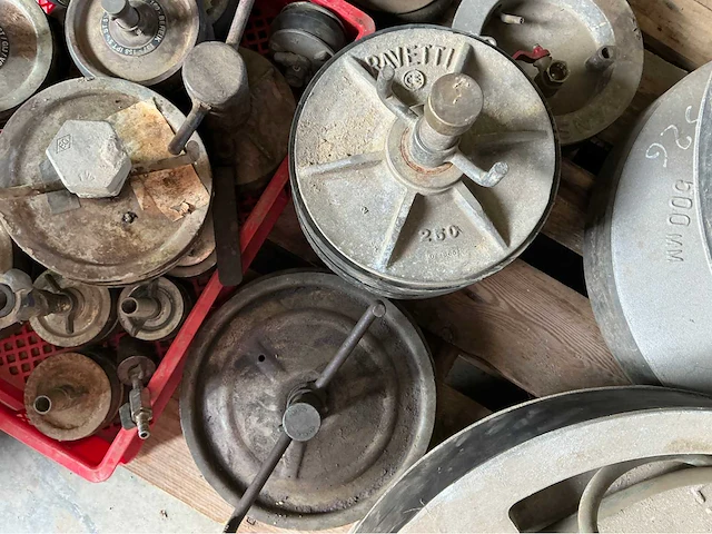 Lot rioolafsluiters diverse maten aannemersmateriaal (25x) - afbeelding 7 van  11