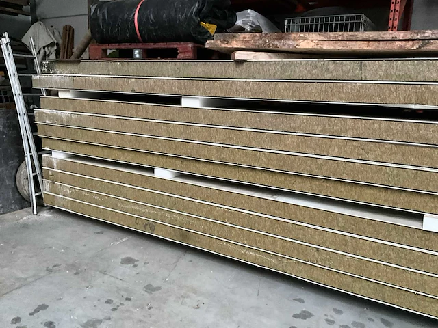 Lot sandwichpanelen - afbeelding 3 van  6