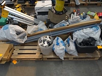 Lot sanitair toebehoren - afbeelding 1 van  6