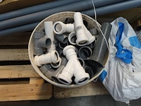 Lot sanitair toebehoren - afbeelding 2 van  6
