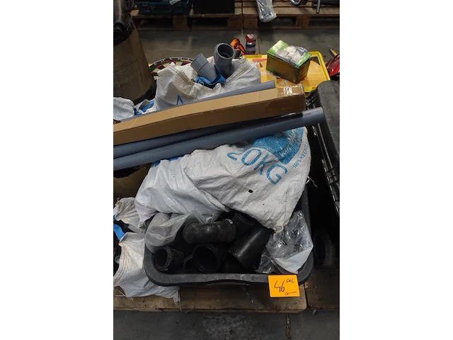 Lot sanitair toebehoren - afbeelding 4 van  6