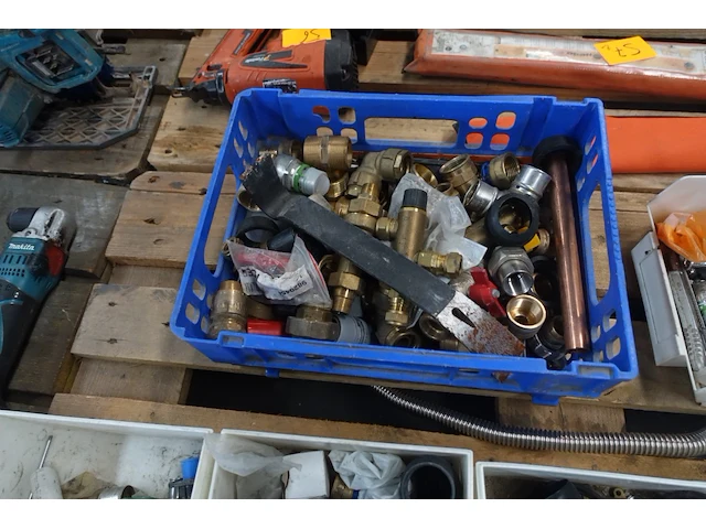Lot sanitair toebehoren - afbeelding 5 van  6