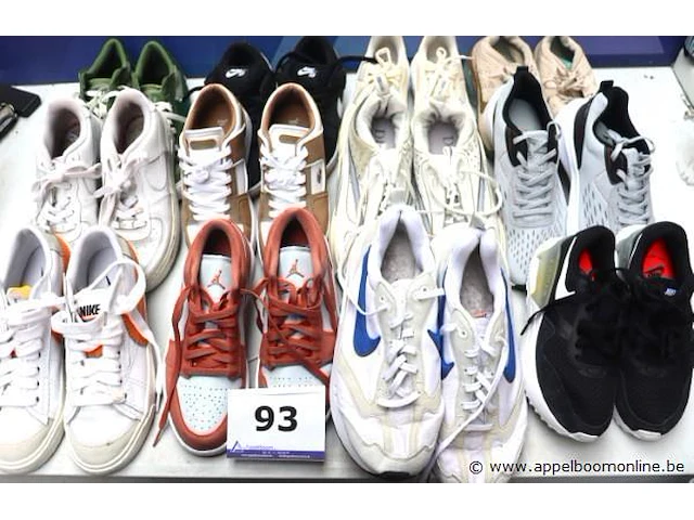 Lot schoenen - afbeelding 1 van  4