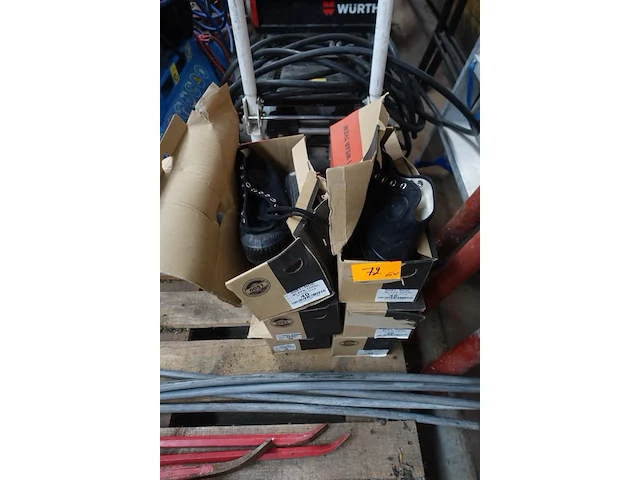 Lot schoenen - afbeelding 1 van  9