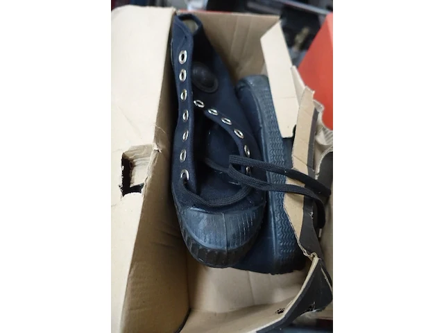 Lot schoenen - afbeelding 2 van  9