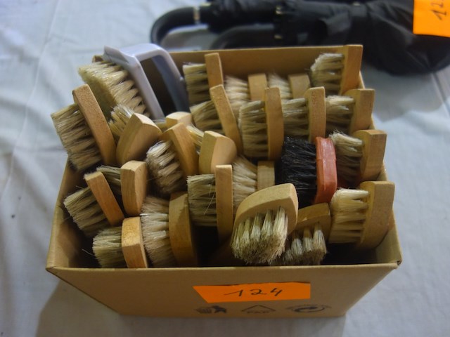 Lot schoenenborstels - afbeelding 1 van  1