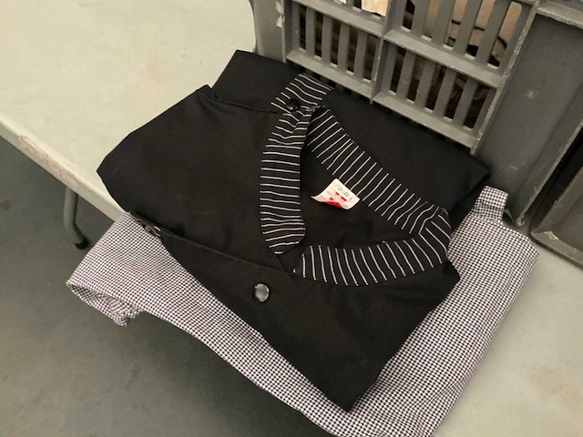 Lot schorten en servietten - afbeelding 5 van  8