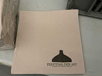 Lot schorten en servietten - afbeelding 7 van  8