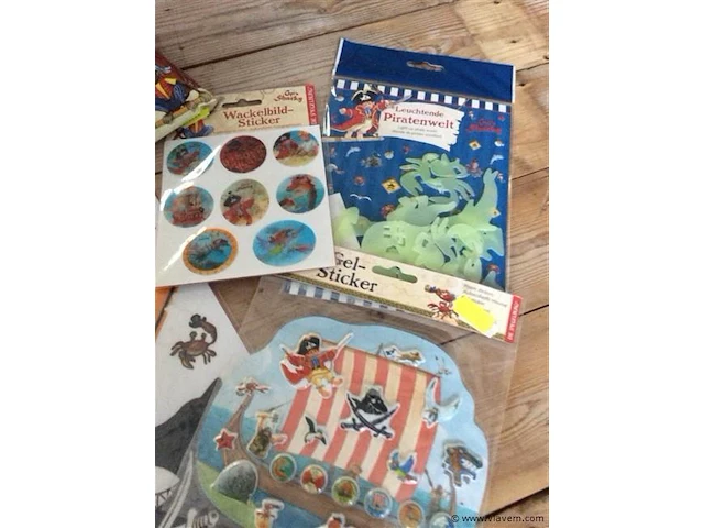 Lot sharky ed - afbeelding 3 van  3