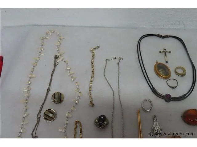 Lot sieraden volgens foto - afbeelding 5 van  6