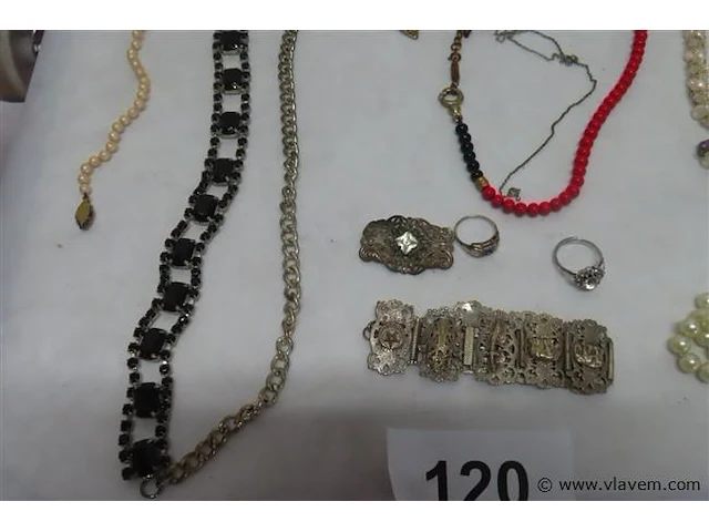 Lot sieraden volgens foto - afbeelding 2 van  7