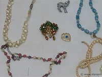 Lot sieraden volgens foto - afbeelding 3 van  7