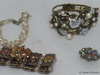 Lot sieraden volgens foto - afbeelding 6 van  7