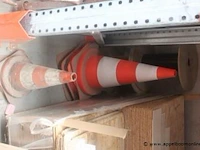 Lot signalisatiekegels - afbeelding 2 van  2