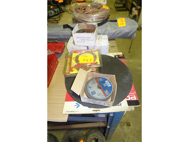 Lot slijpschijven (+/- 100 stuks) - afbeelding 2 van  2