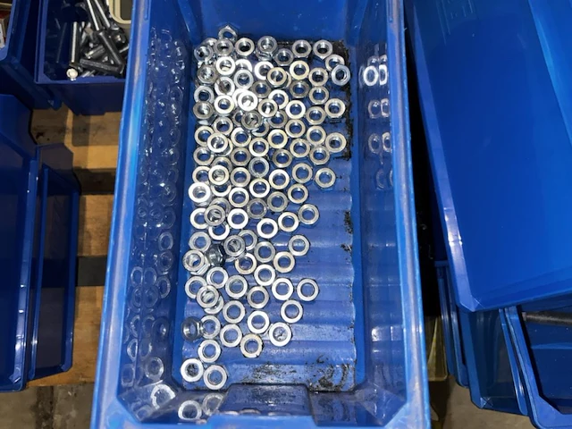 Lot sorteerbakken met inhoud - afbeelding 10 van  17