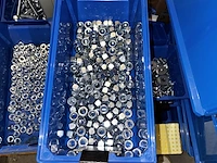 Lot sorteerbakken met inhoud - afbeelding 11 van  17