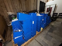 Lot sorteerbakken met inhoud - afbeelding 1 van  17