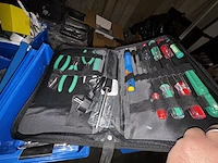 Lot sorteerbakken met inhoud - afbeelding 6 van  17