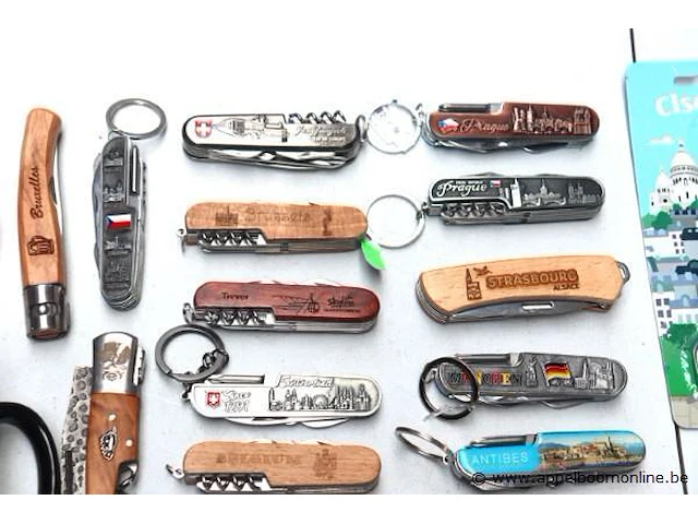 Lot souveniers - afbeelding 2 van  3