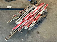 Lot spades, schoppen, schuppen,jalons, schoppen, schuppen - afbeelding 2 van  5