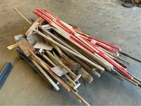 Lot spades, schoppen, schuppen,jalons, schoppen, schuppen - afbeelding 5 van  5