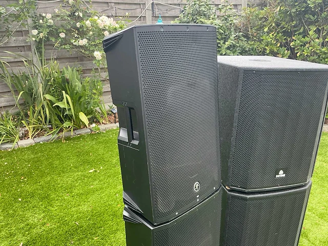Lot: speakers mackie thumbnail / devine artis / mengpaneel - afbeelding 3 van  9