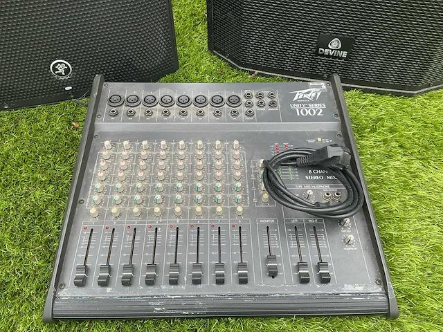 Lot: speakers mackie thumbnail / devine artis / mengpaneel - afbeelding 7 van  9