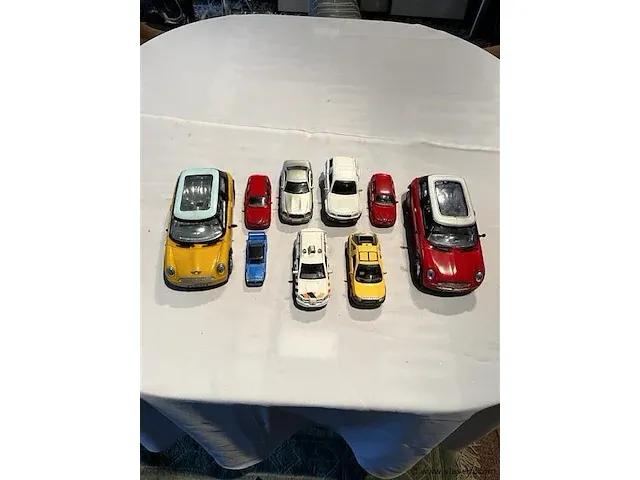 Lot speelgoed auto’s - afbeelding 1 van  1