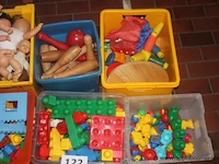 Lot speelgoed - afbeelding 2 van  3