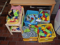 Lot speelgoed - afbeelding 1 van  3