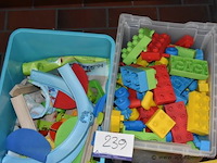 Lot speelgoed - afbeelding 2 van  3