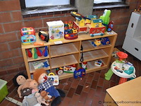 Lot speelgoed - afbeelding 1 van  4