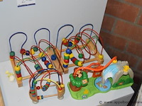 Lot speelgoed - afbeelding 2 van  3