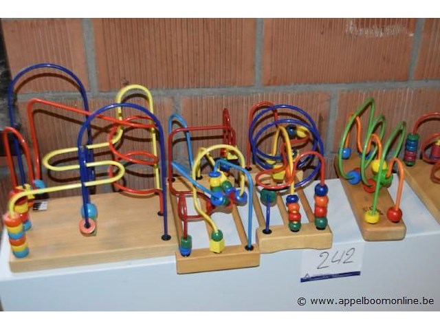 Lot speelgoed - afbeelding 3 van  3