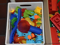 Lot speelgoed - afbeelding 2 van  3