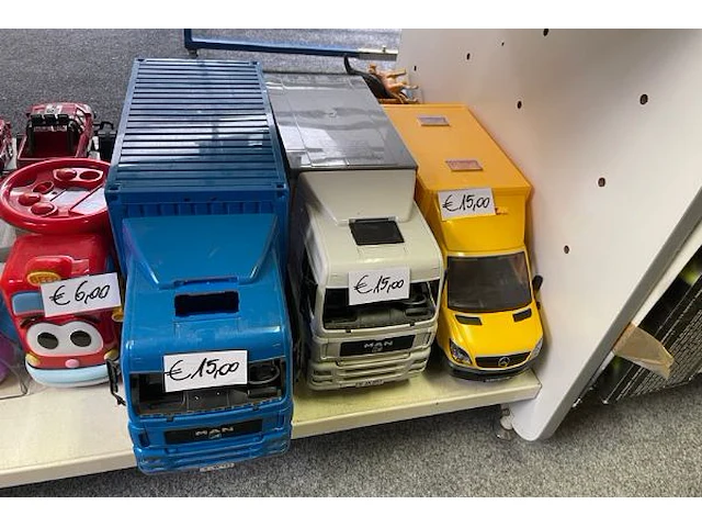 Lot speelgoedauto's - afbeelding 5 van  6