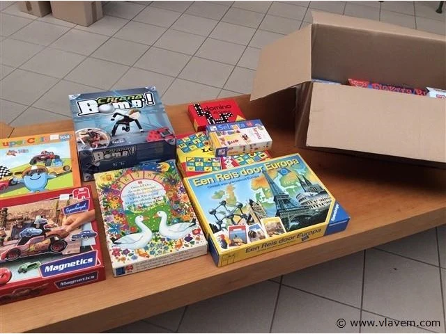 Lot spellen - afbeelding 1 van  3