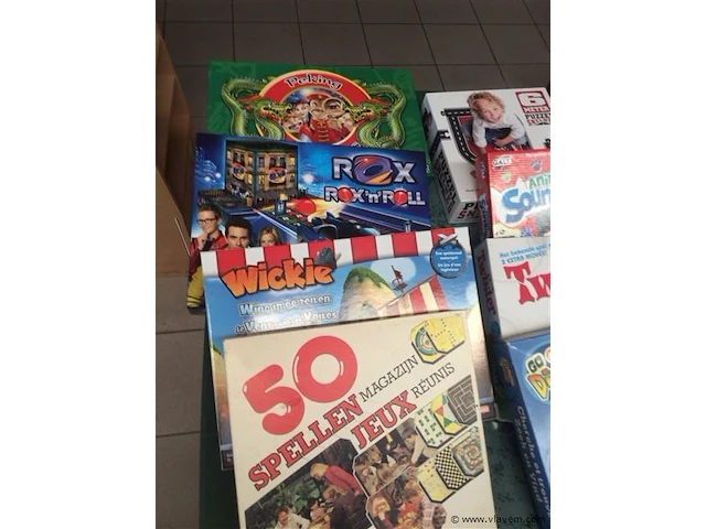 Lot spellen - afbeelding 2 van  3