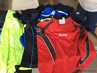 Lot sportkledij verschillende maten - afbeelding 2 van  2