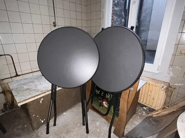 Lot staantafels en stoelen - afbeelding 4 van  6