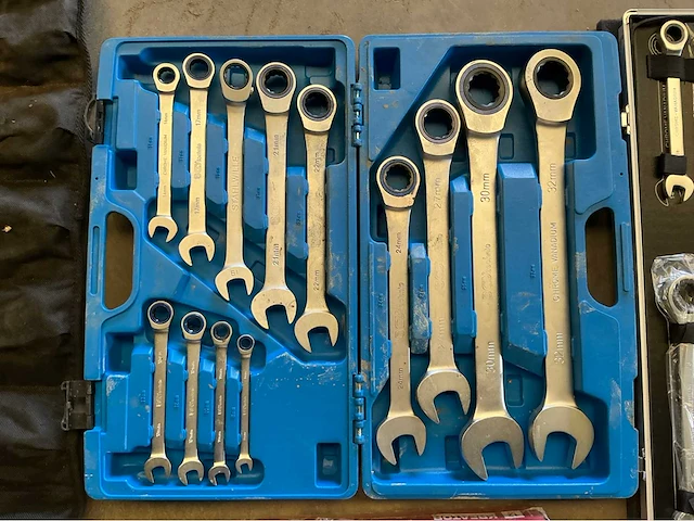 Lot steek- en ringsleutel - afbeelding 6 van  7