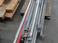 Lot stelling toebehoren - afbeelding 1 van  3