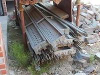 Lot stellingmateriaal - afbeelding 2 van  2