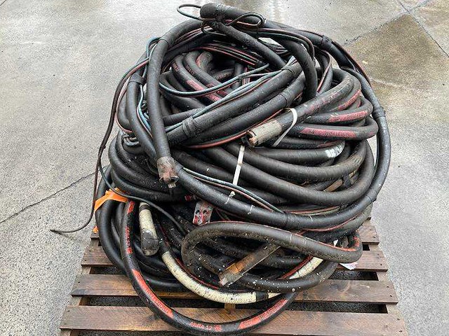 Lot straalslangen met koppelingen - afbeelding 1 van  7