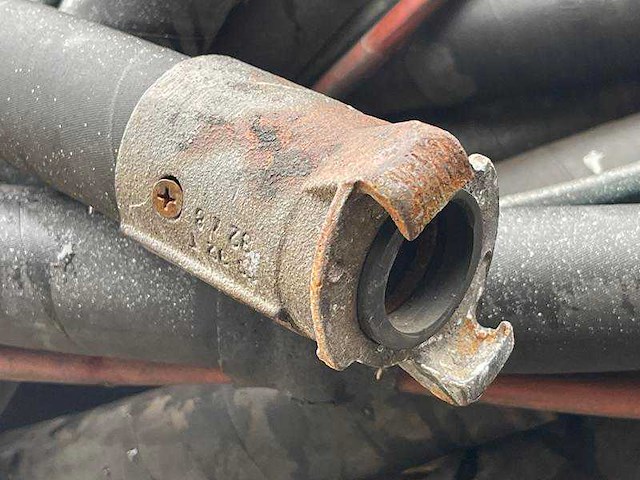 Lot straalslangen met koppelingen - afbeelding 7 van  7