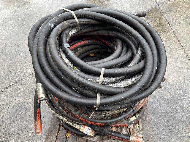 Lot straalslangen met koppelingen - afbeelding 1 van  8