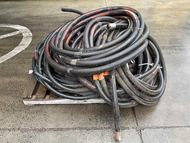 Lot straalslangen met koppelingen - afbeelding 2 van  7