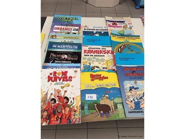 Lot strips divers - afbeelding 1 van  3